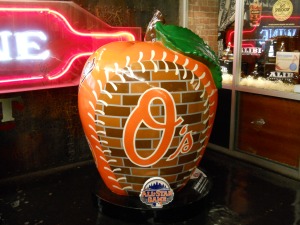 Orioles apple - Meatpacking District